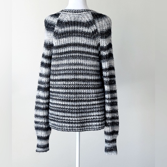 Halogen Metallic Black, Gray, & Silver Stipe Long Sleeve Sweater NWOT Size XL - Picture 5 of 7